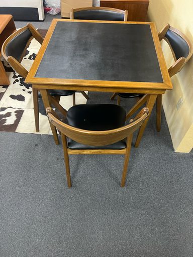 Coronet Dining Set