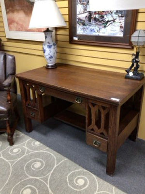 Vintage w/ shelves on sides Desk
