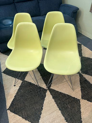 VITRA Eames MCM Dining Chairs