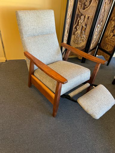 Crate & Barrel Mid Century Modern Style  Recliner