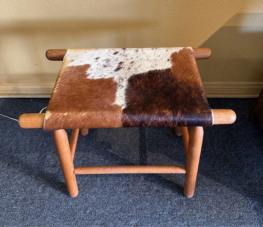 Western Cowhide Style Bench