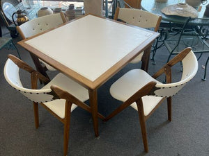Coronet Folding Game Table w/4 Chairs