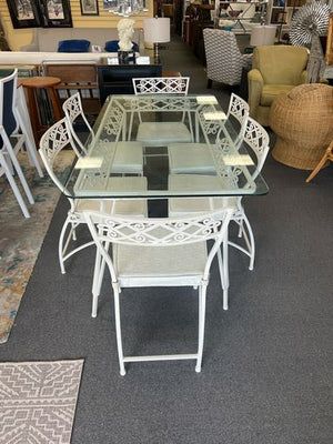 Outdoor Set w/ 6 chairs