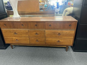 used modern dresser Inexpensive Dressers San Diego