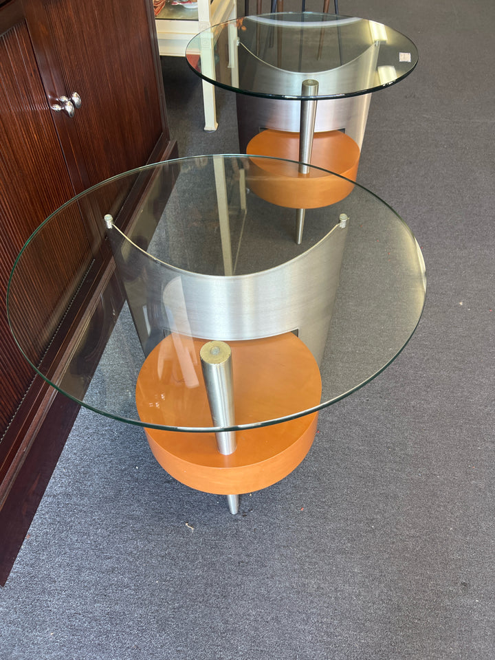 Modern Glass Top End Table with Sleek Metal Frame