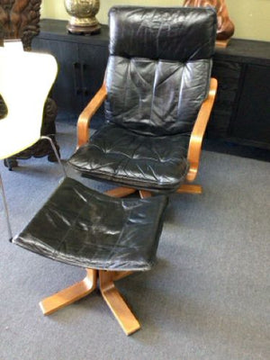 Mid-Century Modern Recliner and Ottoman with Black Leather and Light Brown Wood
